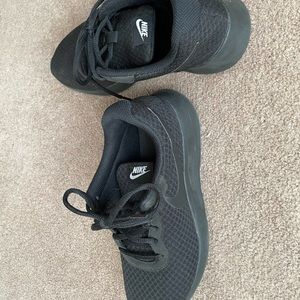 Women’s Nike Tanjun Runners